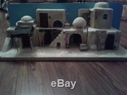 Custom-Star-Wars-Diorama-Tatooine-Building