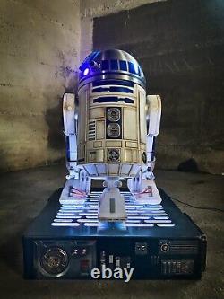 DeAgostini R2D2 Custom Painted 1/2 life size R2D2 Droid w LED Base Star Wars