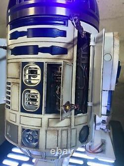 DeAgostini R2D2 Custom Painted 1/2 life size R2D2 Droid w LED Base Star Wars