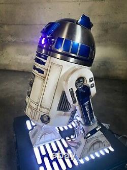 DeAgostini R2D2 Custom Painted 1/2 life size R2D2 Droid w LED Base Star Wars