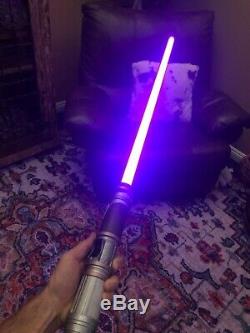 Disneyland Star Wars Galaxy's Edge Savi's Workshop EXCLUSIVE custom lightsaber