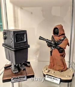 Hot Toys Jawa & EG-6 Power Droid with Custom Stands. Star Wars 1/6