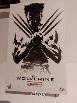 Hot toy the wolverine mms220 Battle with world box body battle custom 1/6 no dx
