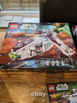 LEGO Star Wars 75021 Republic Gunship Complete Box, Inst, Figs+ Custom stand