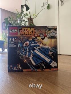 LEGO Star Wars Anakin's Custom Jedi Starfighter (75087) Brand New & Sealed