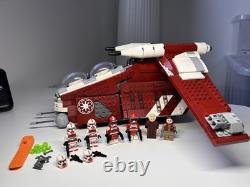 LEGO Star Wars Coruscant Guard Gunship (75354) + Custom Minifigure, Weapons etc