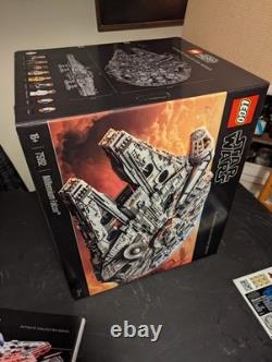 LEGO Star Wars Millennium Falcon UCS 75192 With Custom Build Display Table
