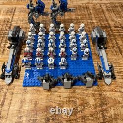 Lego Star Wars Phase 2 Clone Army 28 Clones and 2 Custom 501st Walkers
