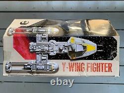 Star Wars 30th Anniversary Y-Wing withpilot, R5-F7 & Custom Display Stand NIUB