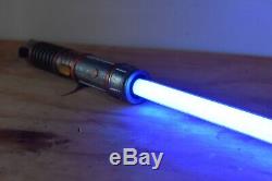 Star Wars Galaxy's Edge Lightsaber withCustom Hilt Stand! 2 Kyber Crystals! NEW