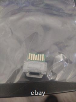 Star Wars Galaxys Edge Custom Droid Depot Astro R-series withRemote + Accessories
