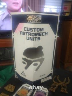 Star Wars Galaxys Edge Custom Droid Depot Astro R-series withRemote + Accessories