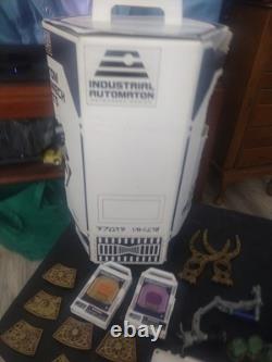 Star Wars Galaxys Edge Custom Droid Depot Astro R-series withRemote + Accessories