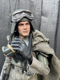 Star Wars Hot Toys Mudtrooper Han Solo With Custom Base
