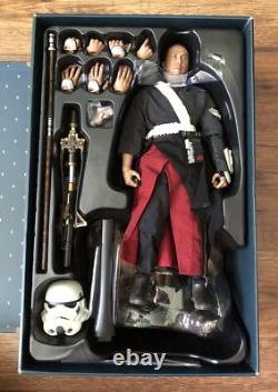 Star Wars Hot Toys Rogue One 1/6 Chirrut Imwe MMS403 Deluxe Signed + Custom Base