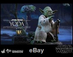 Star Wars Hot Toys Yoda 1/6 + Extra Custom Base! Sideshow