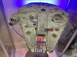 Star Wars Professional Custom built Millennium Falcon with lights and artwork